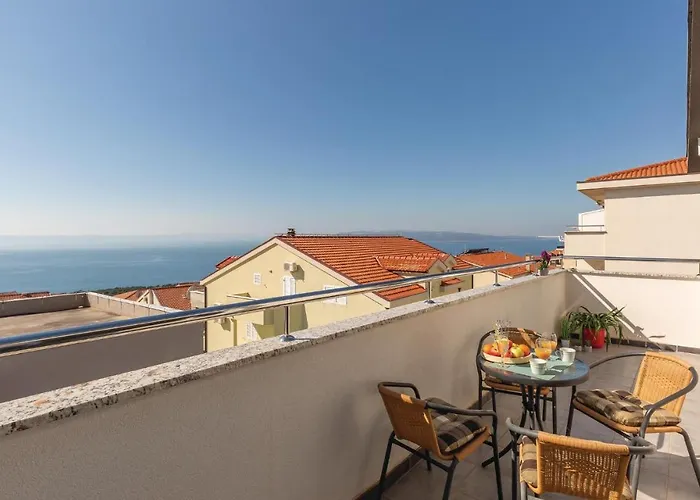 Two-bedroom With Sea View 06 *