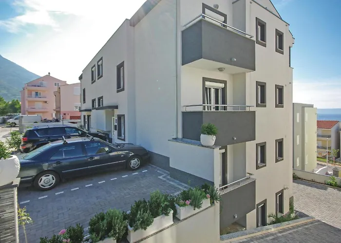 Two-bedroom With Sea View 06 Makarska